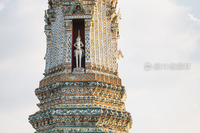 泰国曼谷wat arun的顶部